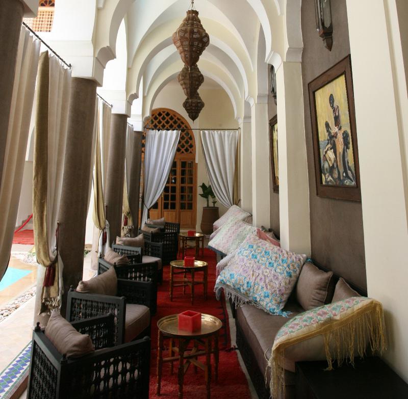 Riad Palais Calipau Marrakesch Exterior foto The interior of the Riad