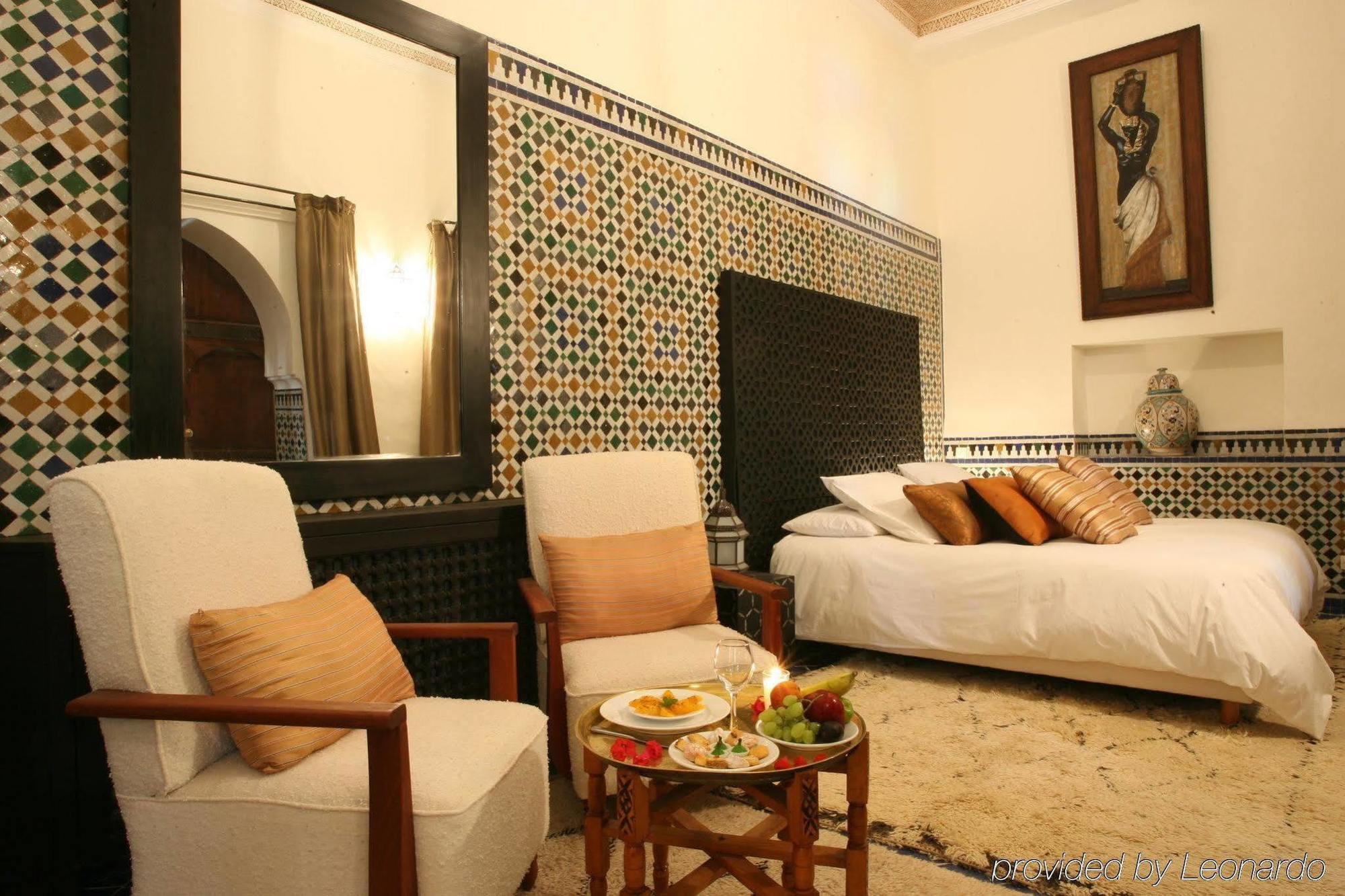Riad Palais Calipau Marrakesch Zimmer foto A room at the hotel